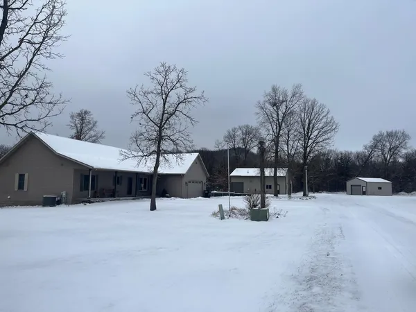 $725,000 | 63627 170th Avenue, Kellogg, MN 55945