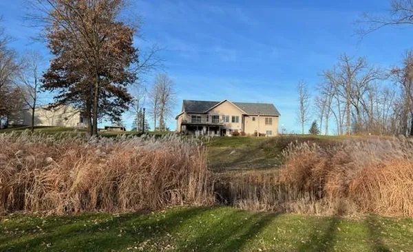 $725,000 | 63627 170th Avenue, Kellogg, MN 55945