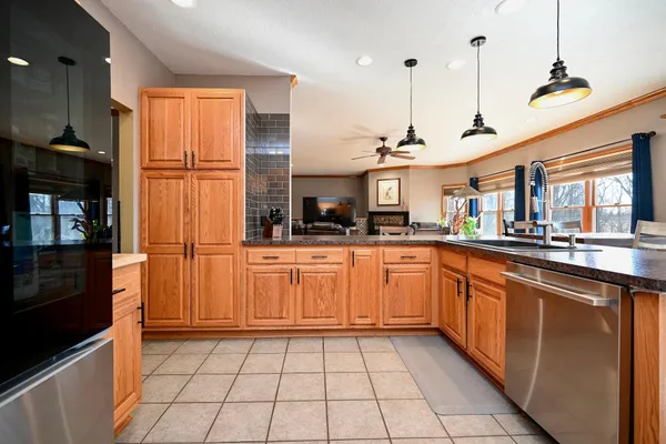 $725,000 | 63627 170th Avenue, Kellogg, MN 55945