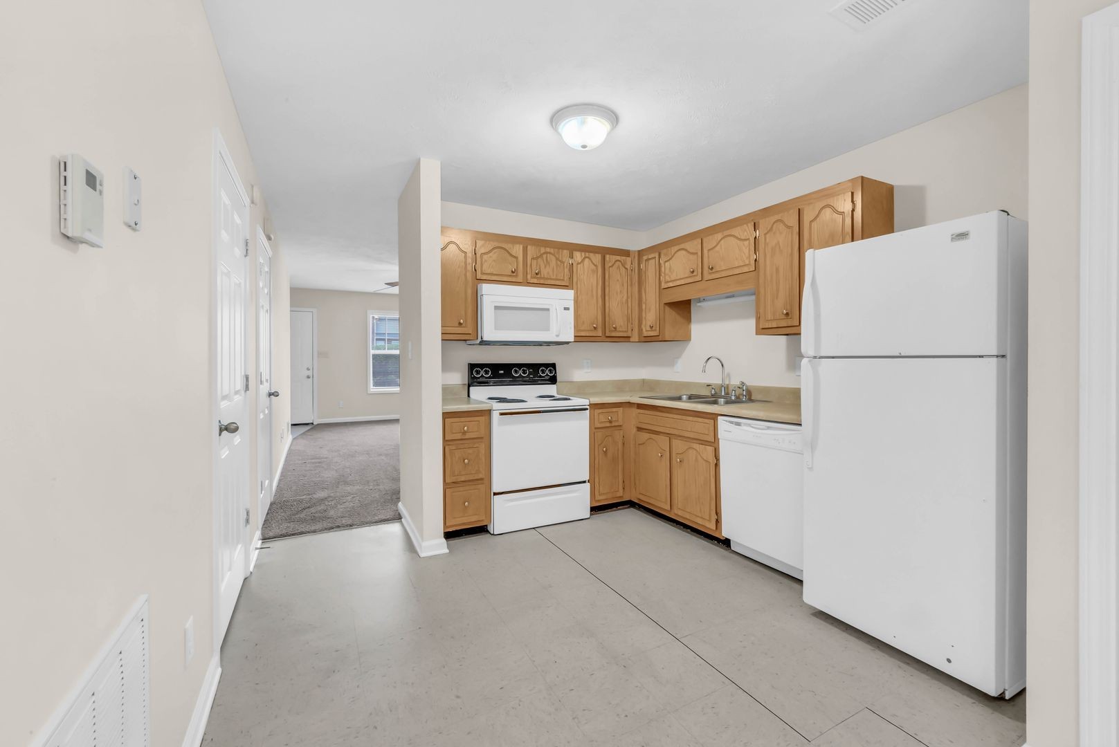 784 Cherrybark Lane, Unit 2 Clarksville, TN 37040 - Photo 8 of 17