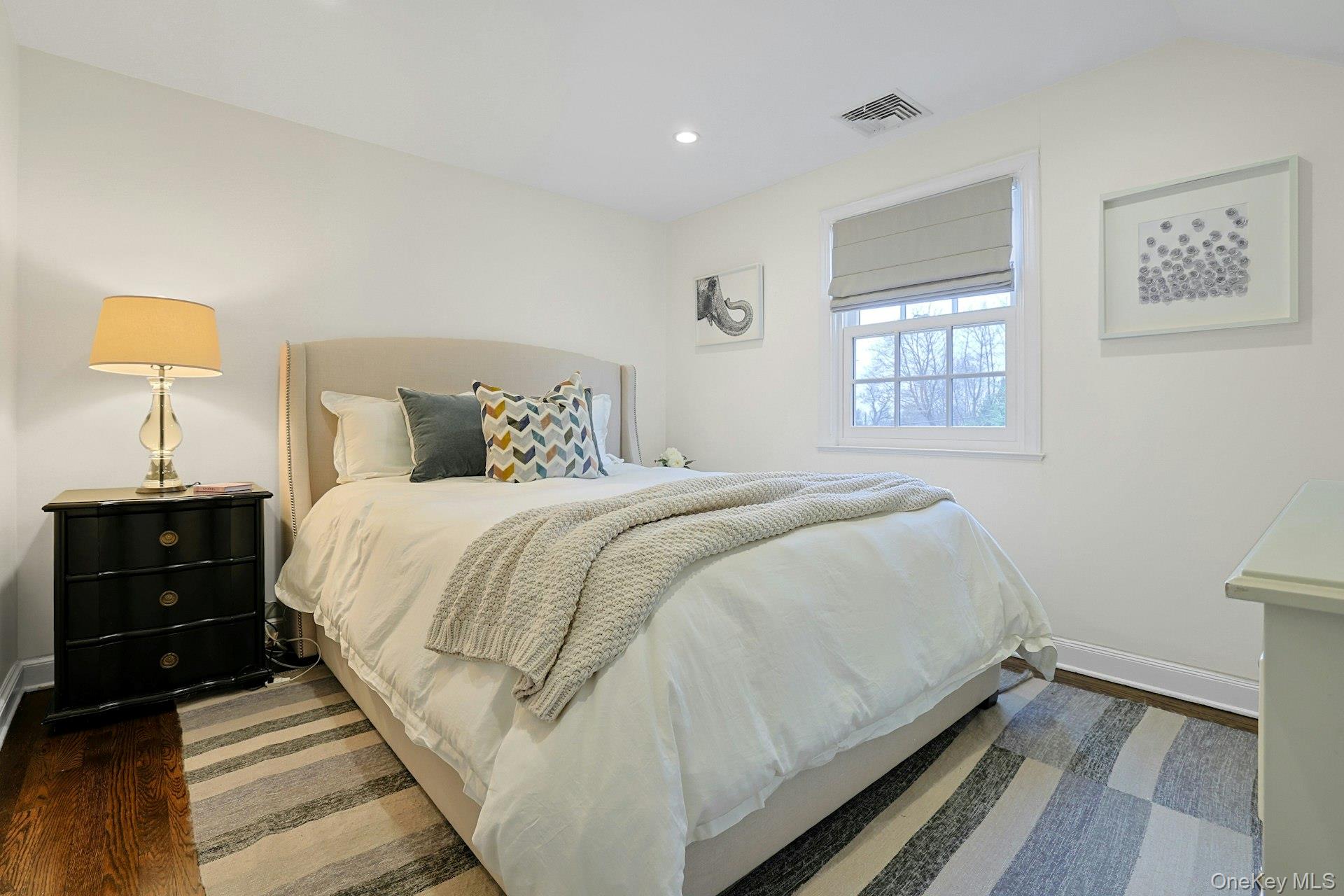 250 Mamaroneck Road Scarsdale, NY 10583 - Photo 22 of 35 Second of three additional bedrooms, filled with natural light.