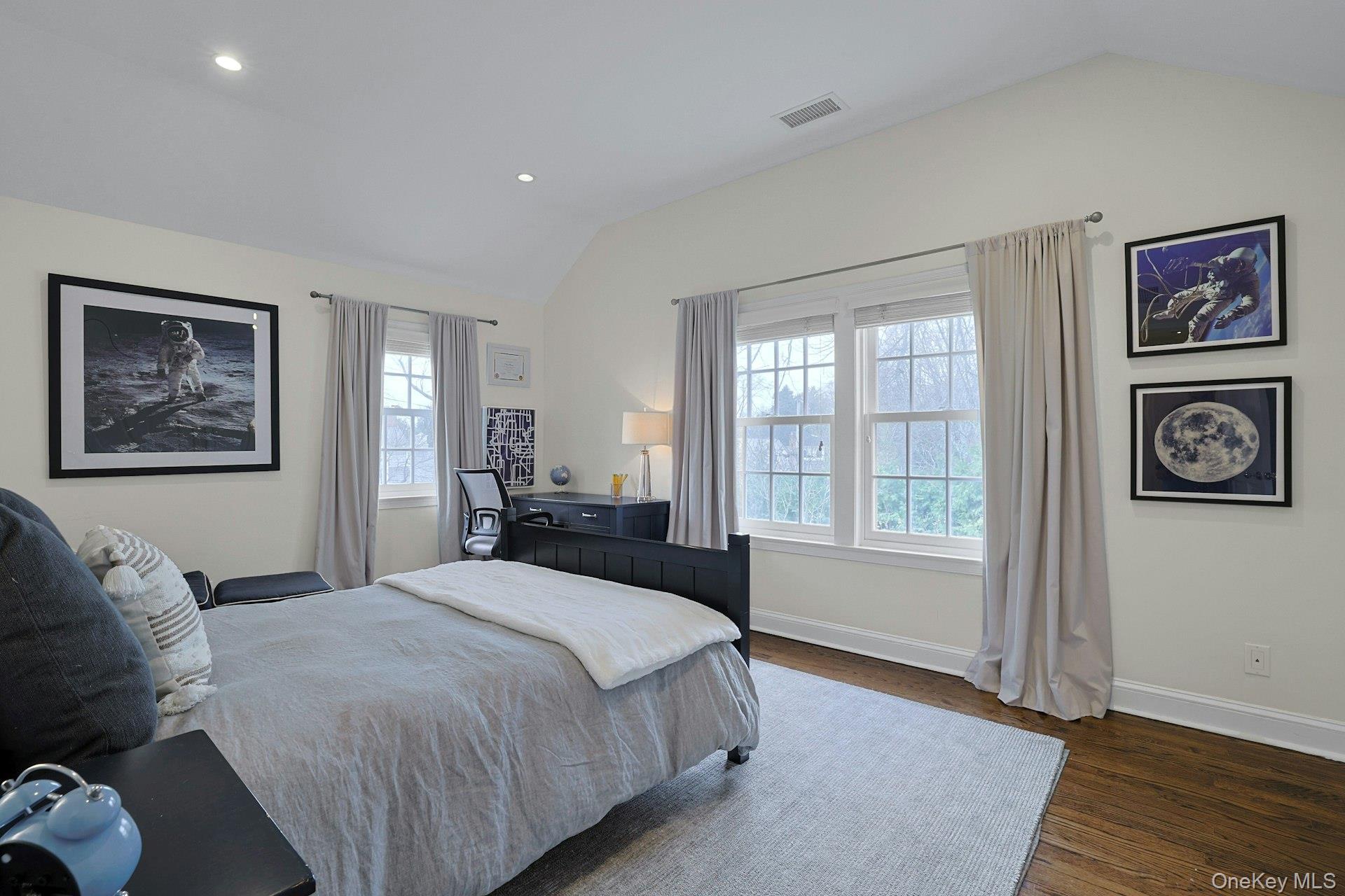 250 Mamaroneck Road Scarsdale, NY 10583 - Photo 23 of 35 Third additional spacious bedroom with large outfitted closet.