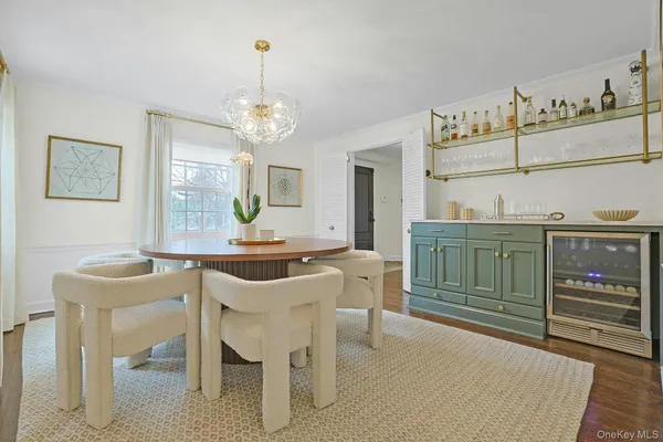 $2,550,000 | 250 Mamaroneck Road, Scarsdale, NY 10583