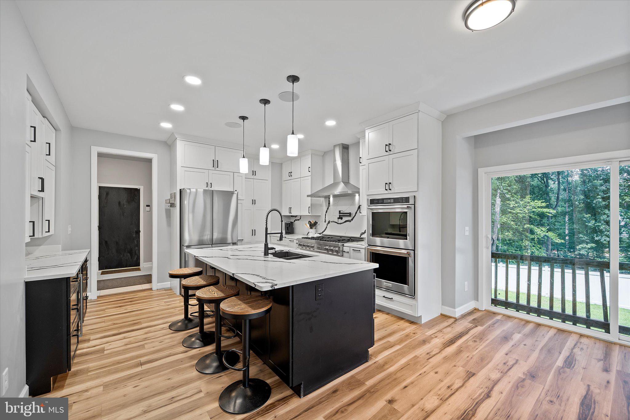 8042 Cobb Road Manassas, VA 20112 - Photo 13 of 56 Gallery Image 13