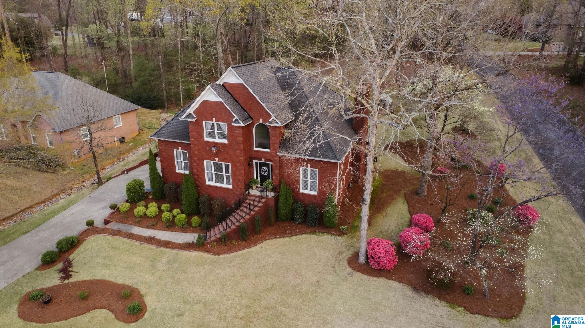 100 Edgewood Circle Oneonta, AL 35121 - Photo 3 of 43