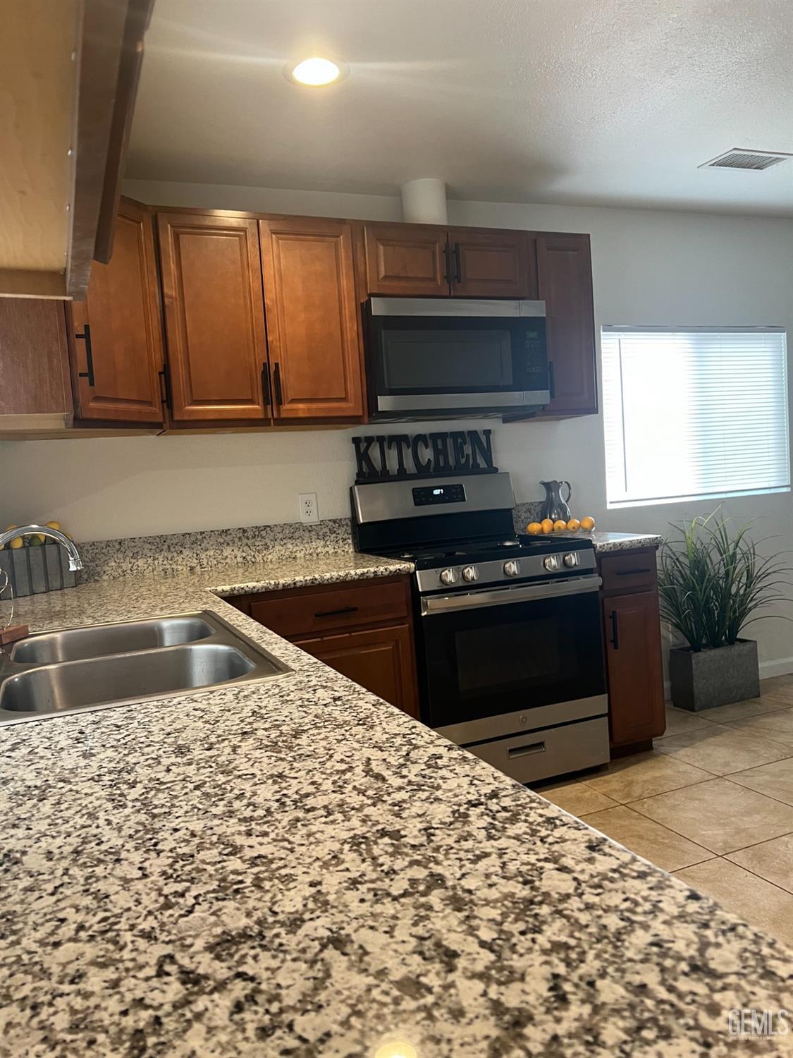 Undisclosed Address Taft, CA 93268 - Photo 16 of 29