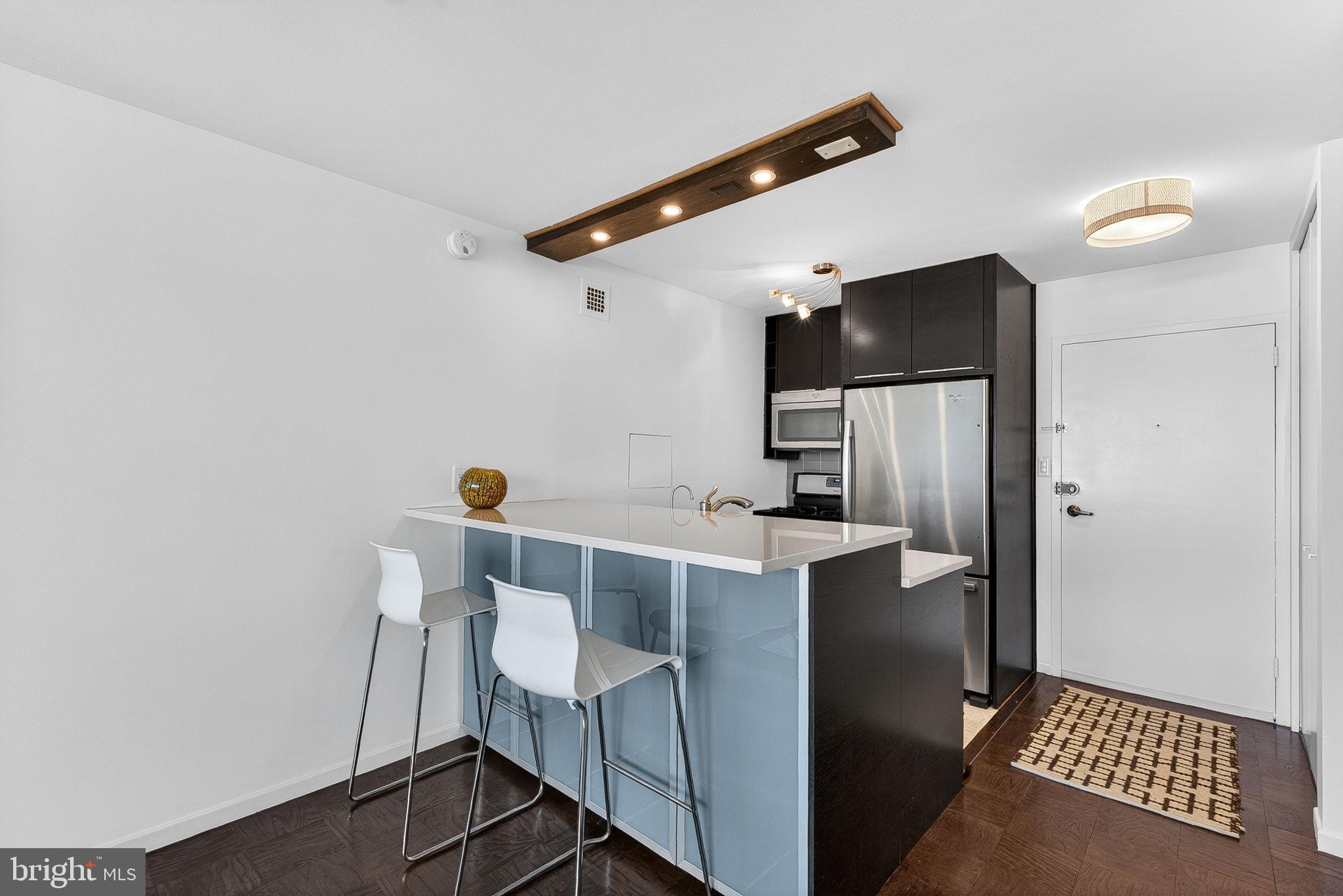 2030 F Street Northwest, Unit 606 Washington, DC 20006 - Photo 1 of 29 Breakfast bar for 2 -3