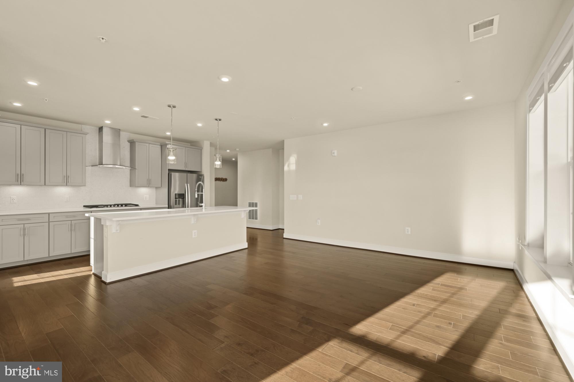 2320 Field Point Road, Unit 4304 Herndon, VA 20171 - Photo 17 of 43 a view of kitchen with wooden floor