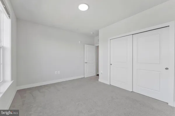 an empty room with a empty space
