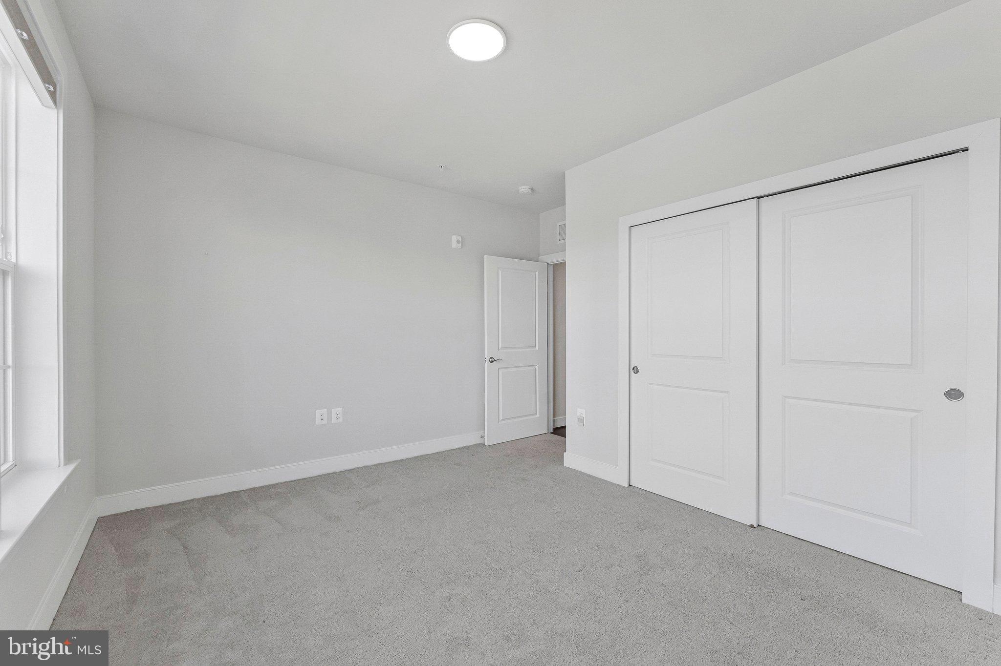 2320 Field Point Road, Unit 4304 Herndon, VA 20171 - Photo 20 of 42 an empty room with a empty space