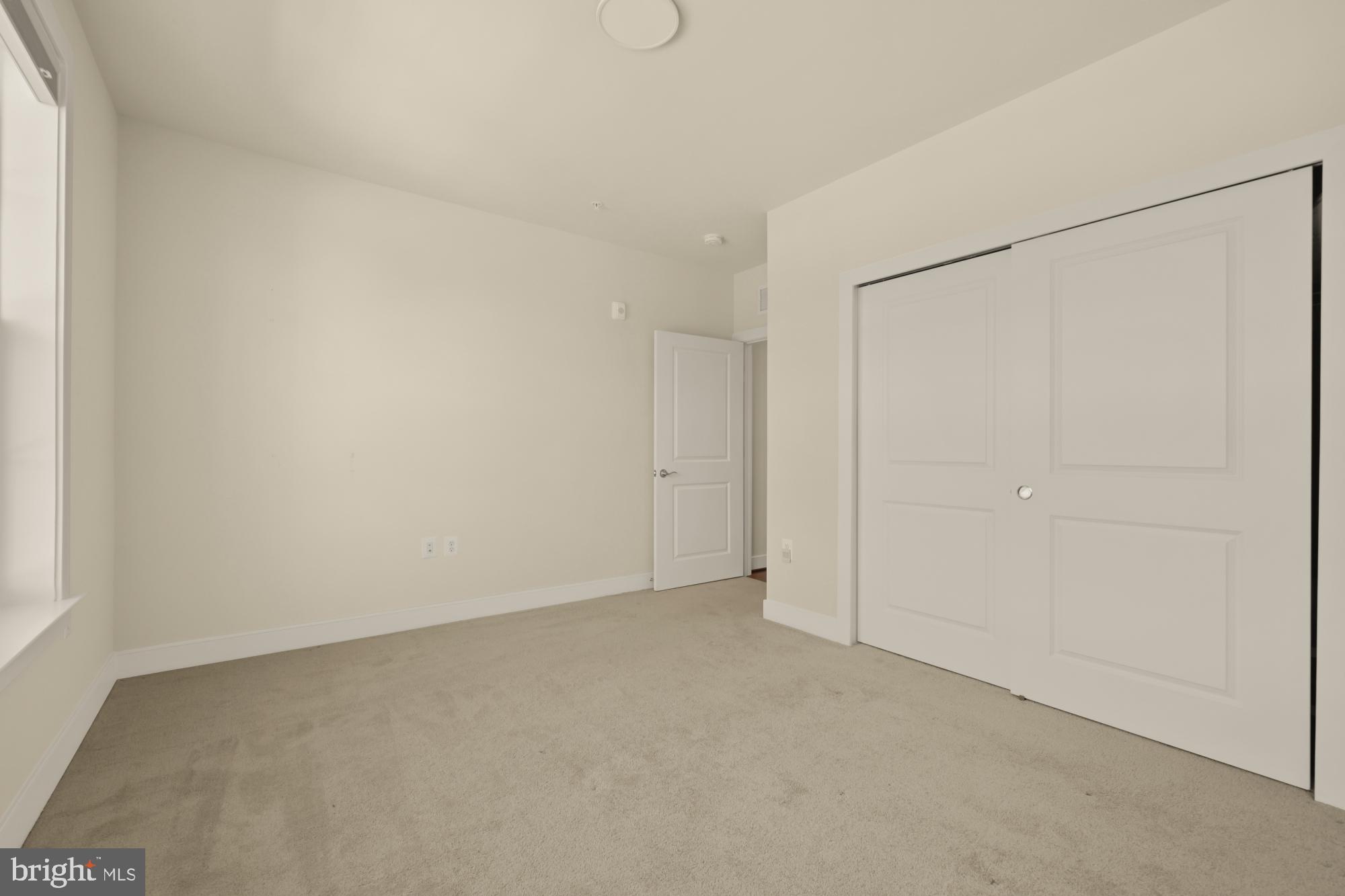 2320 Field Point Road, Unit 4304 Herndon, VA 20171 - Photo 24 of 43 a view of small space