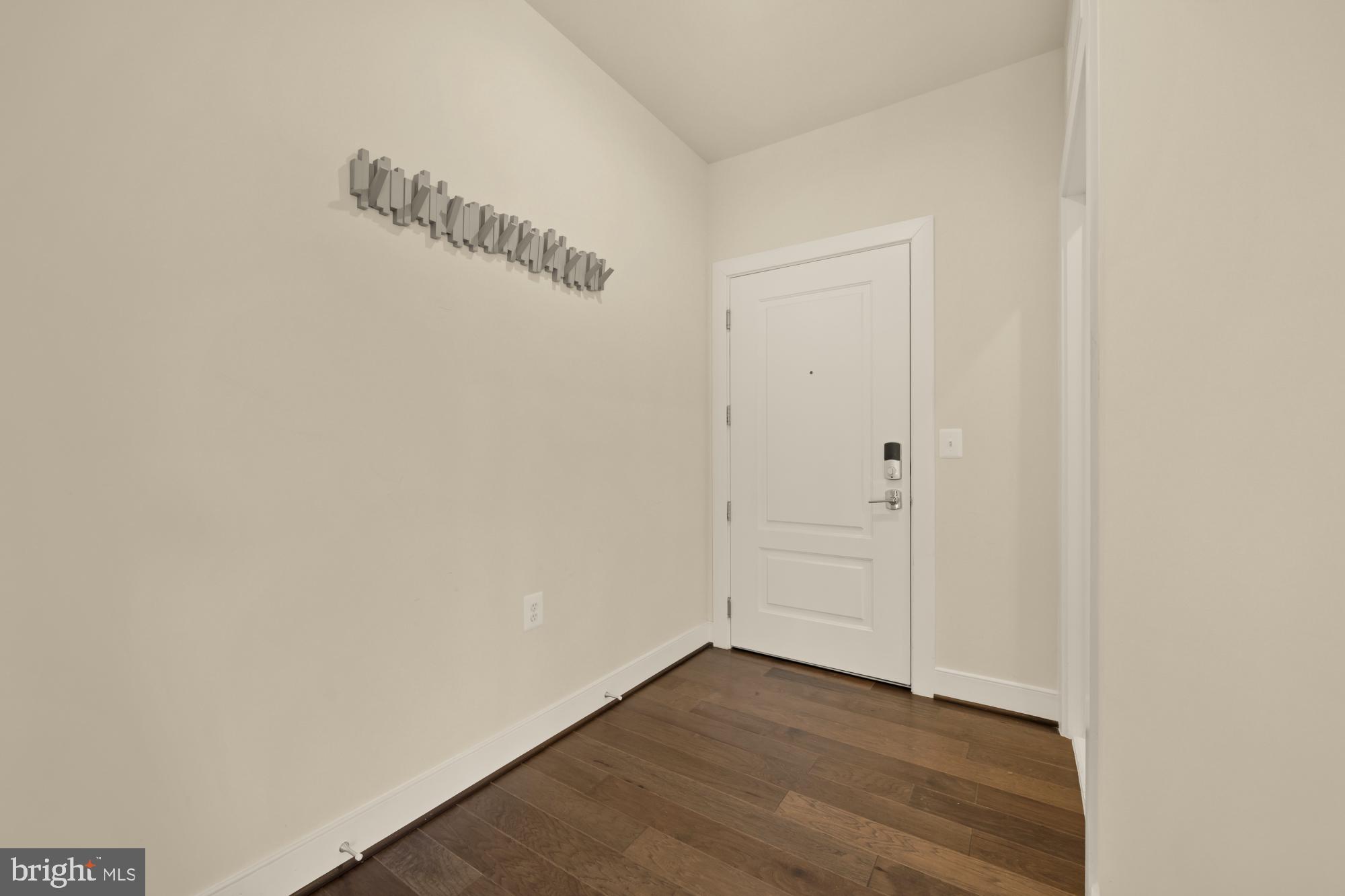 2320 Field Point Road, Unit 4304 Herndon, VA 20171 - Photo 38 of 43 a view of small space