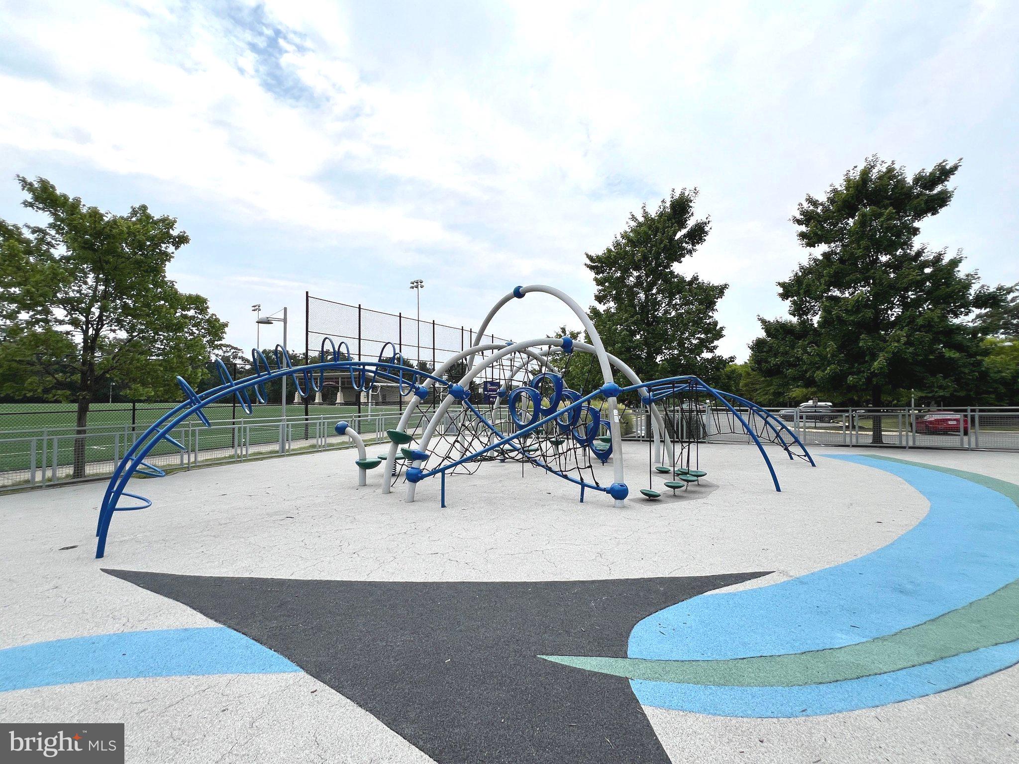 2320 Field Point Road, Unit 4304 Herndon, VA 20171 - Photo 39 of 42 a view of a swimming pool with a slide