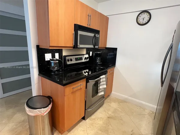 $13,000 | 100 Lincoln Road, Unit 848, Miami Beach, FL 33139