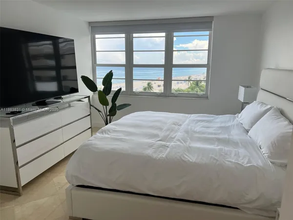 $13,000 | 100 Lincoln Road, Unit 848, Miami Beach, FL 33139