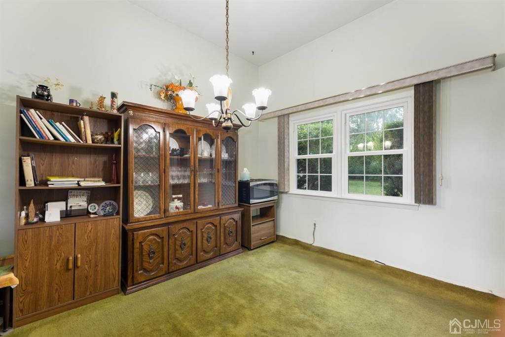 8 Packard Road East Brunswick, NJ 08816 - Photo 6 of 25 Gallery Image 6