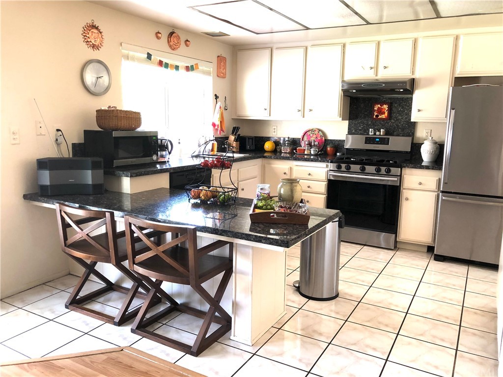 3004 Fulton Road Pomona, CA 91767 - Photo 5 of 12