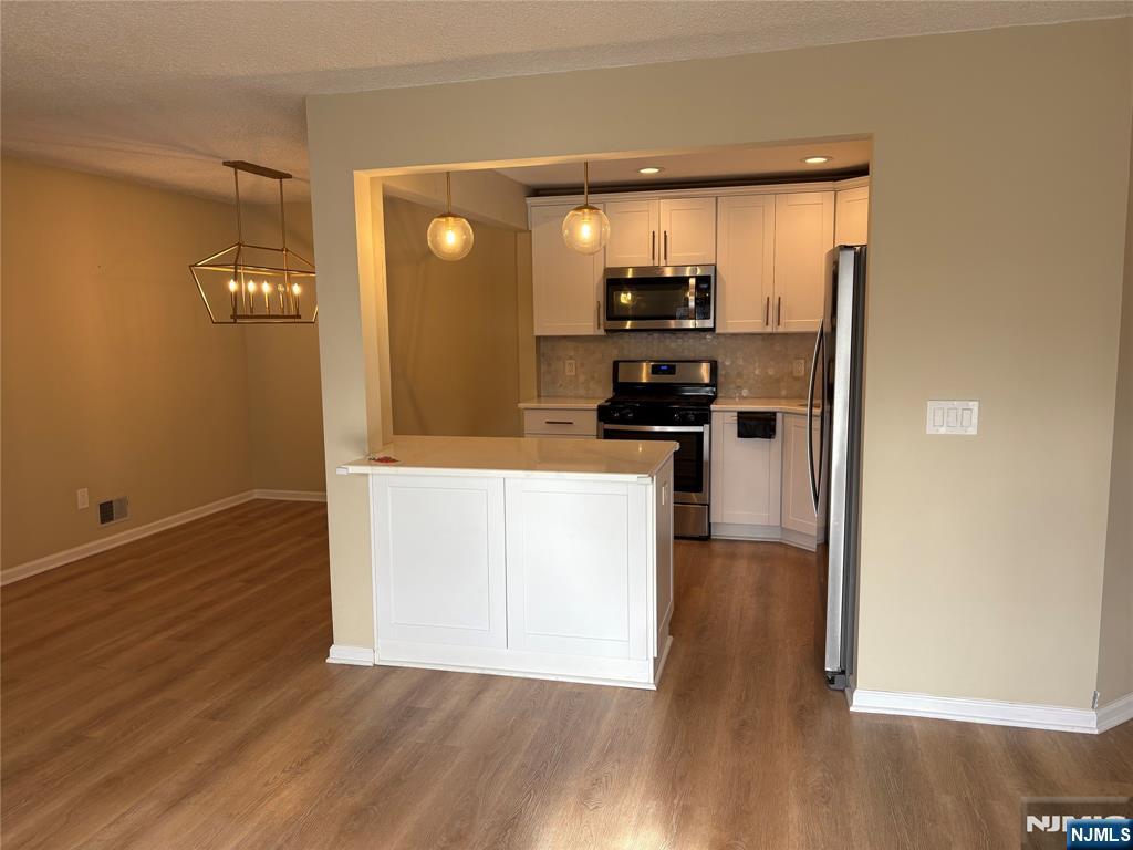 861 Juniper Way Mahwah, NJ 07430 - Photo 7 of 19