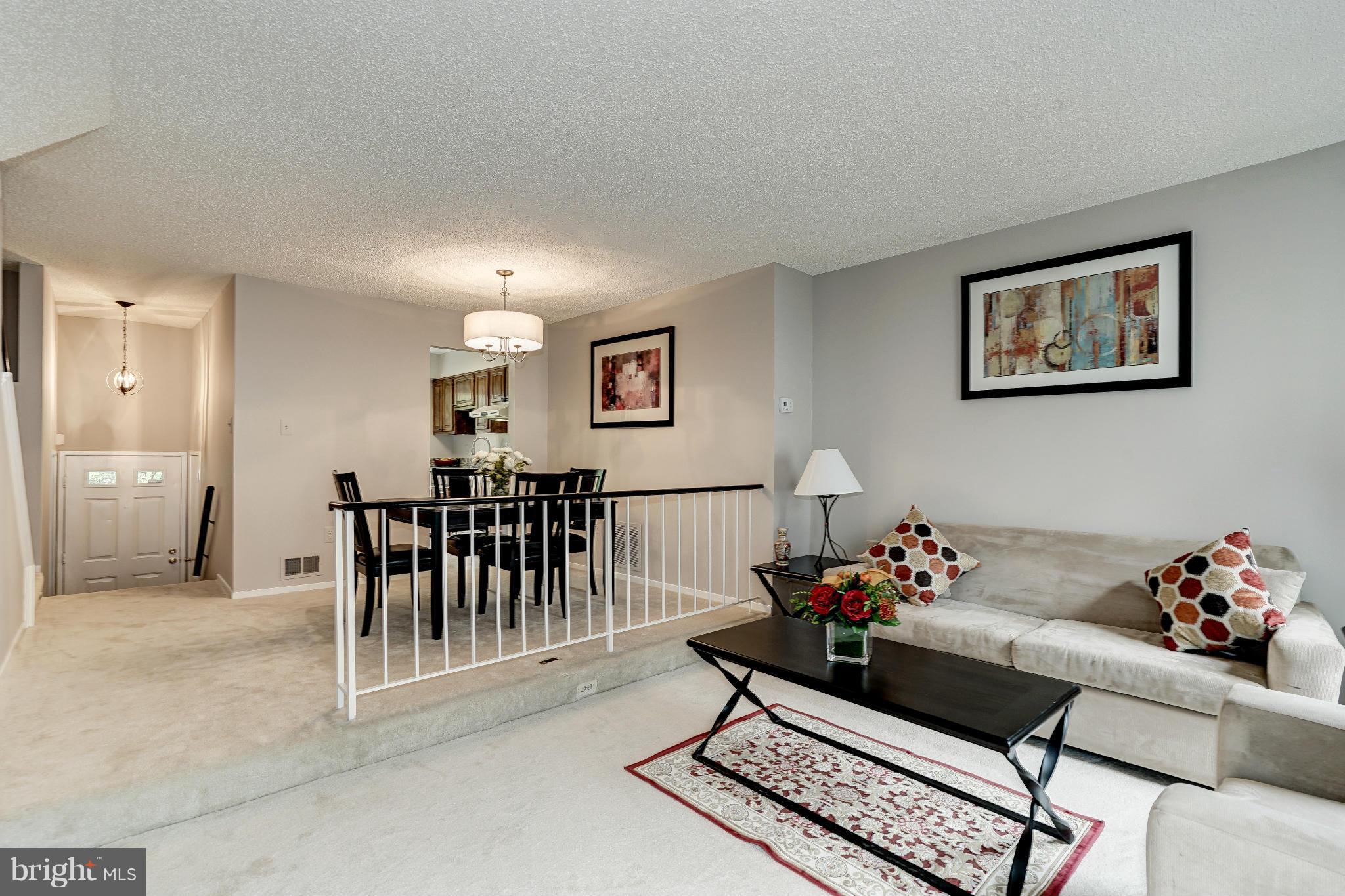 2310 Hunters Square Court Reston, VA 20191 - Photo 22 of 27 Living Room