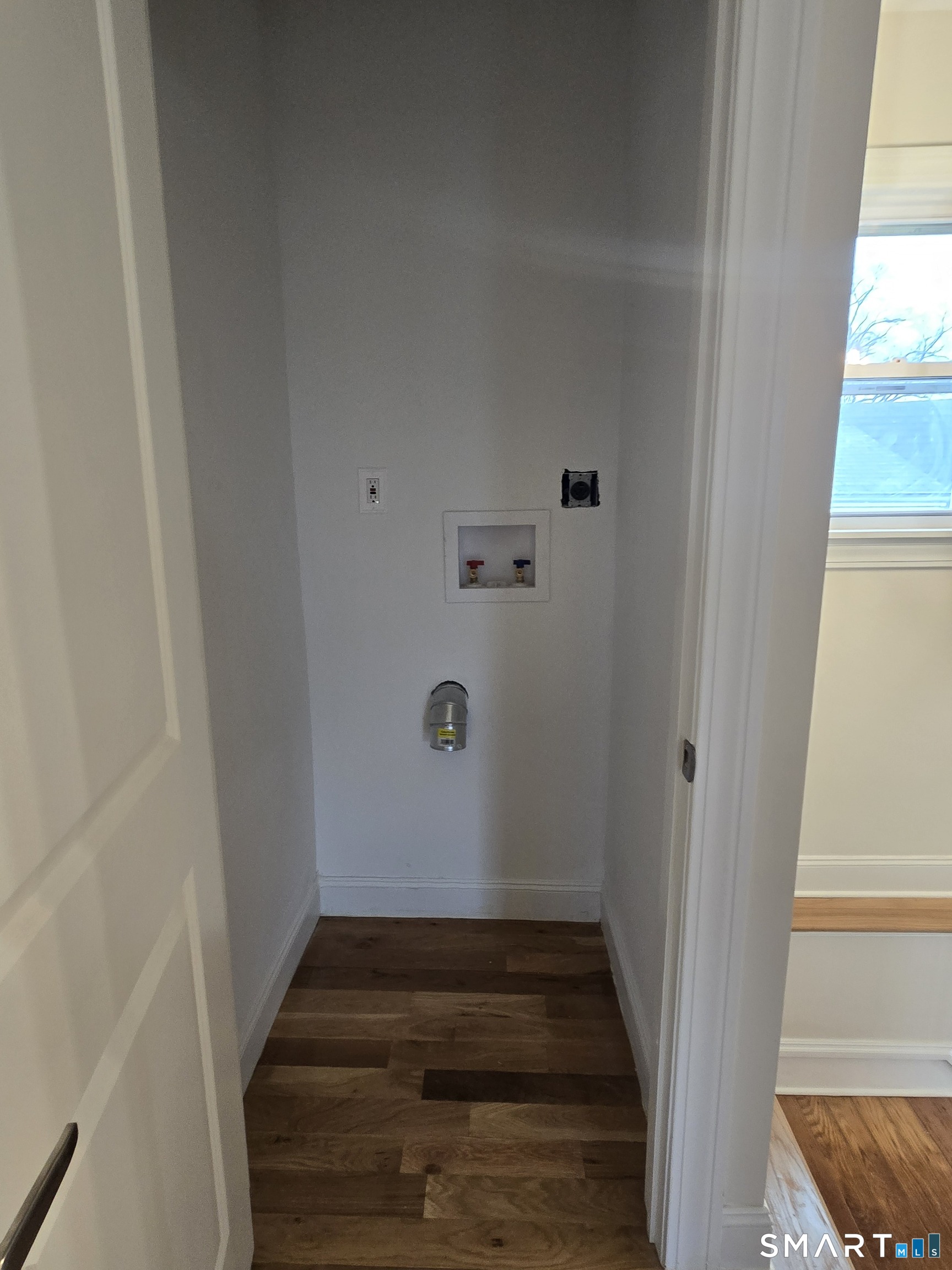 8 Pine Street Norwich, CT 06360 - Photo 20 of 27