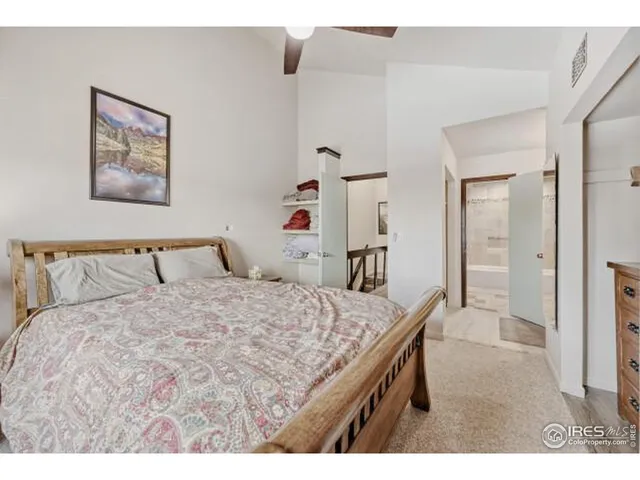 a view of workspace with furniture