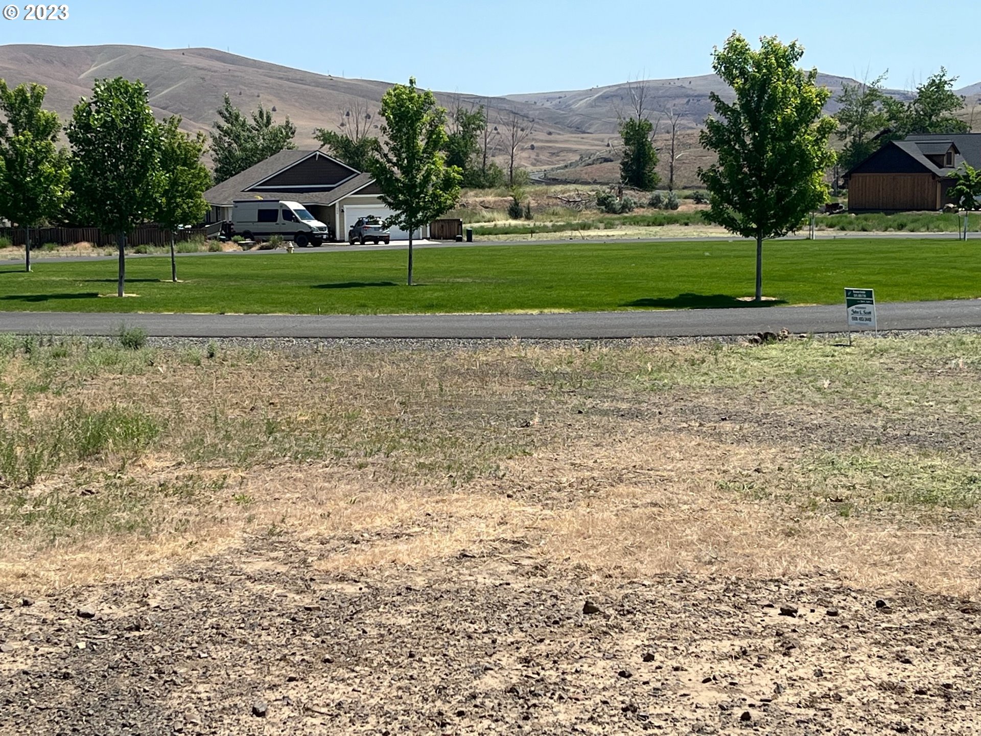 309 Little Lake Road Maupin, OR 97037 - Photo 4 of 6 Gallery Image 4