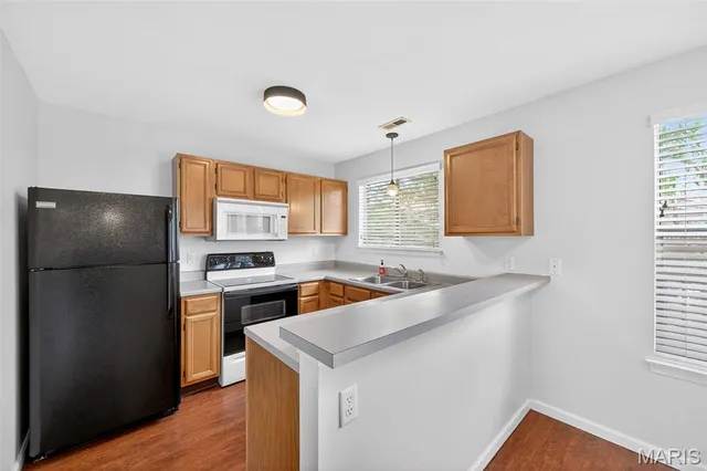 $170,000 | 801 Sugar Valley Court, Unit 5, St. Peters, MO 63376