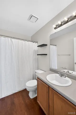 $170,000 | 801 Sugar Valley Court, Unit 5, St. Peters, MO 63376