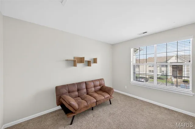 $170,000 | 801 Sugar Valley Court, Unit 5, St. Peters, MO 63376