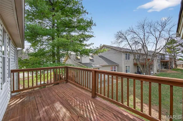 $170,000 | 801 Sugar Valley Court, Unit 5, St. Peters, MO 63376