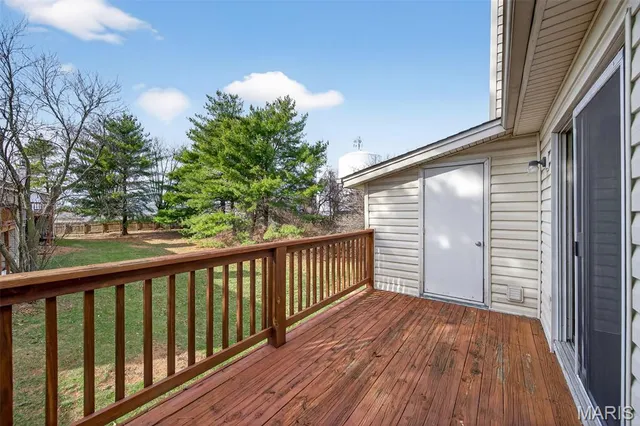 $170,000 | 801 Sugar Valley Court, Unit 5, St. Peters, MO 63376