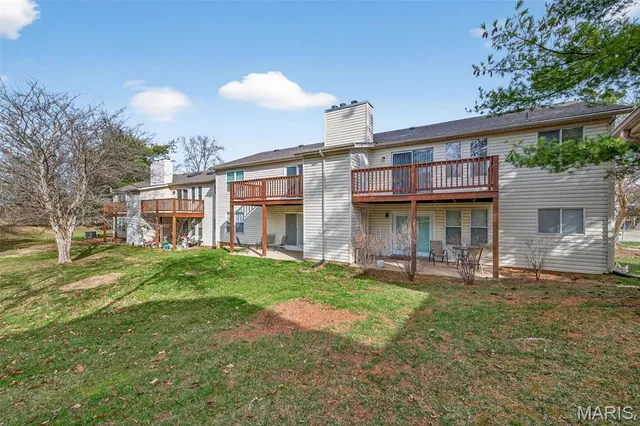 $170,000 | 801 Sugar Valley Court, Unit 5, St. Peters, MO 63376