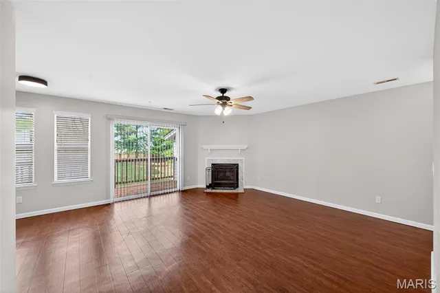 $170,000 | 801 Sugar Valley Court, Unit 5, St. Peters, MO 63376