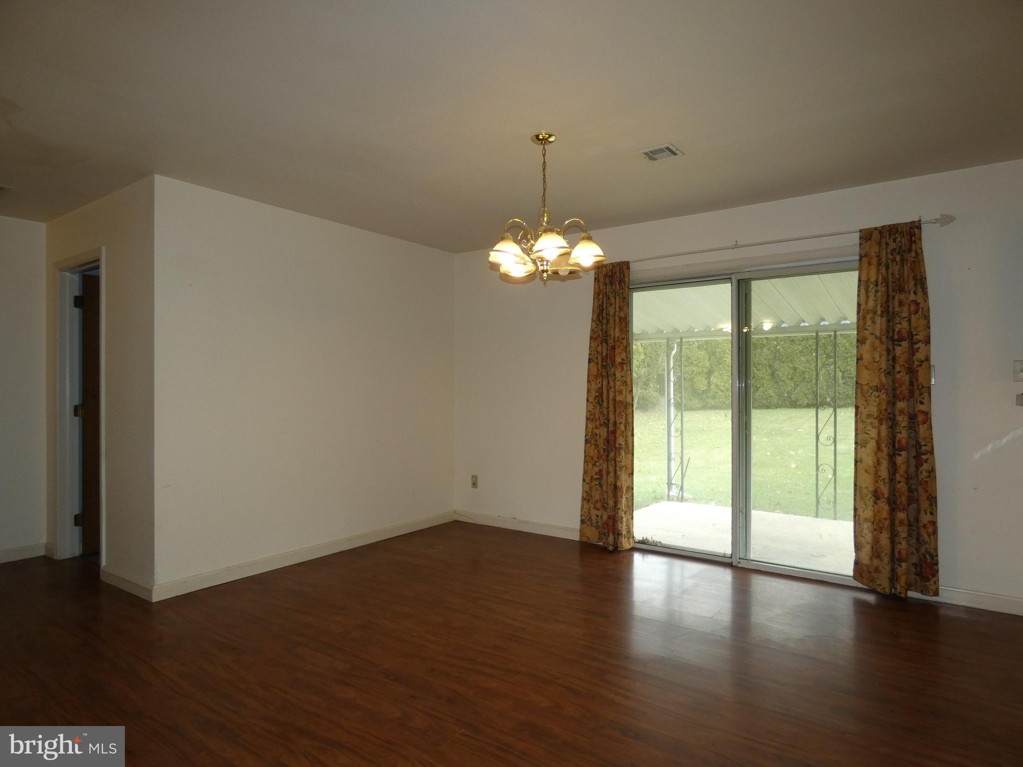 27 Heritage Road Akron, PA 17501 - Photo 14 of 28 V2