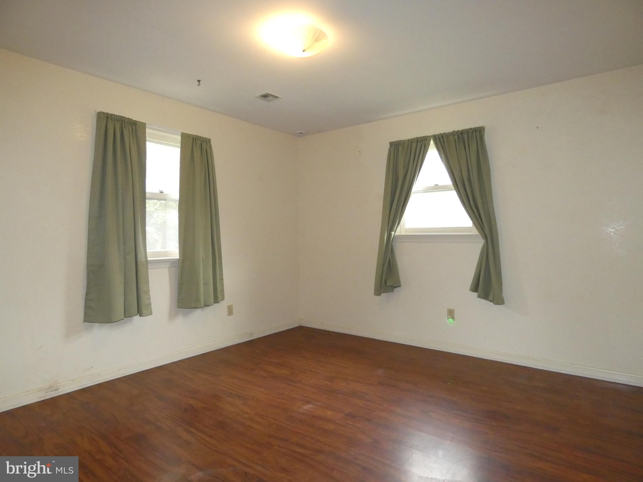 27 Heritage Road Akron, PA 17501 - Photo 15 of 28 Bedroom 1
