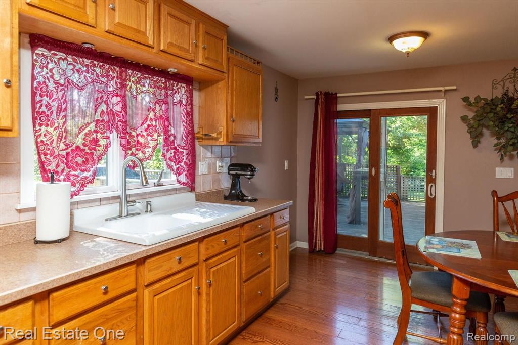 11837 Pardee Road Taylor, MI 48180 - Photo 17 of 54