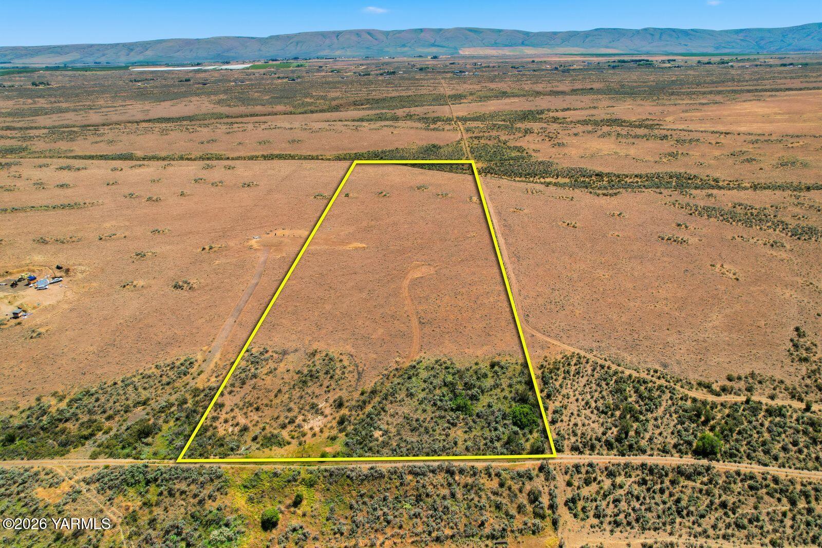 Nka Black Hawk Road Yakima, WA 98908 - Photo 1 of 13 1- Front of Lot