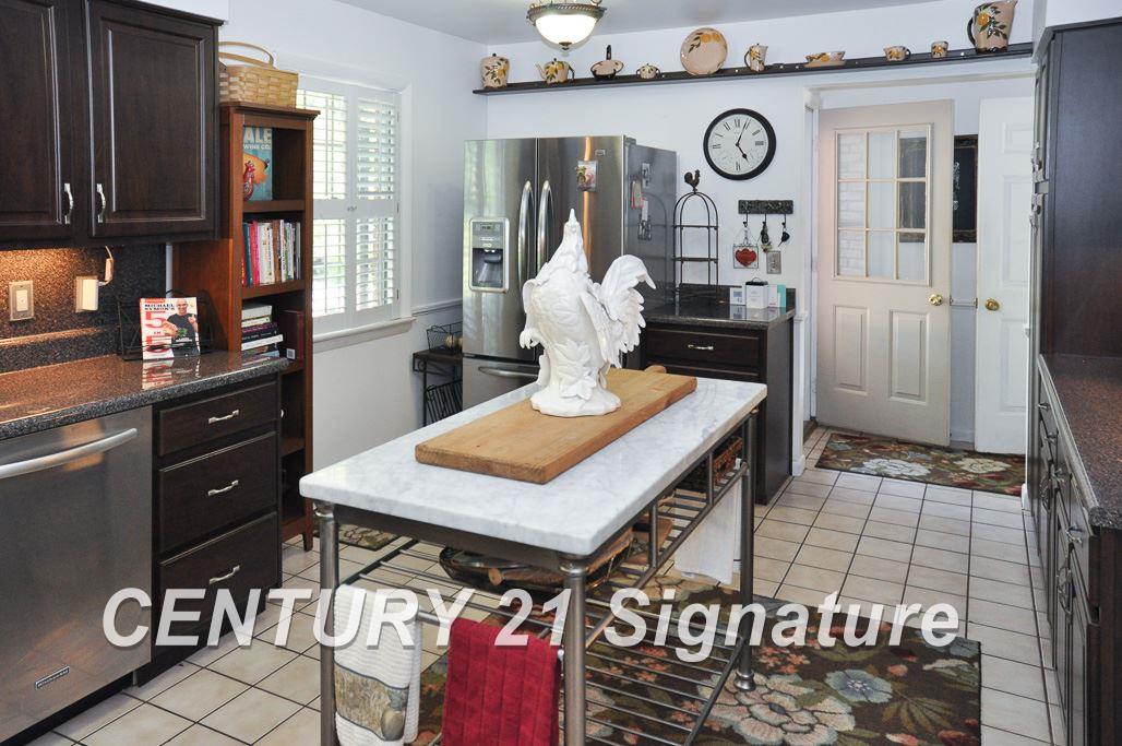 835 Somerset Road Saginaw, MI 48638 - Photo 6 of 32