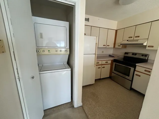 $2,450 | 50 South Common Street, Unit 403, Lynn, MA 01902