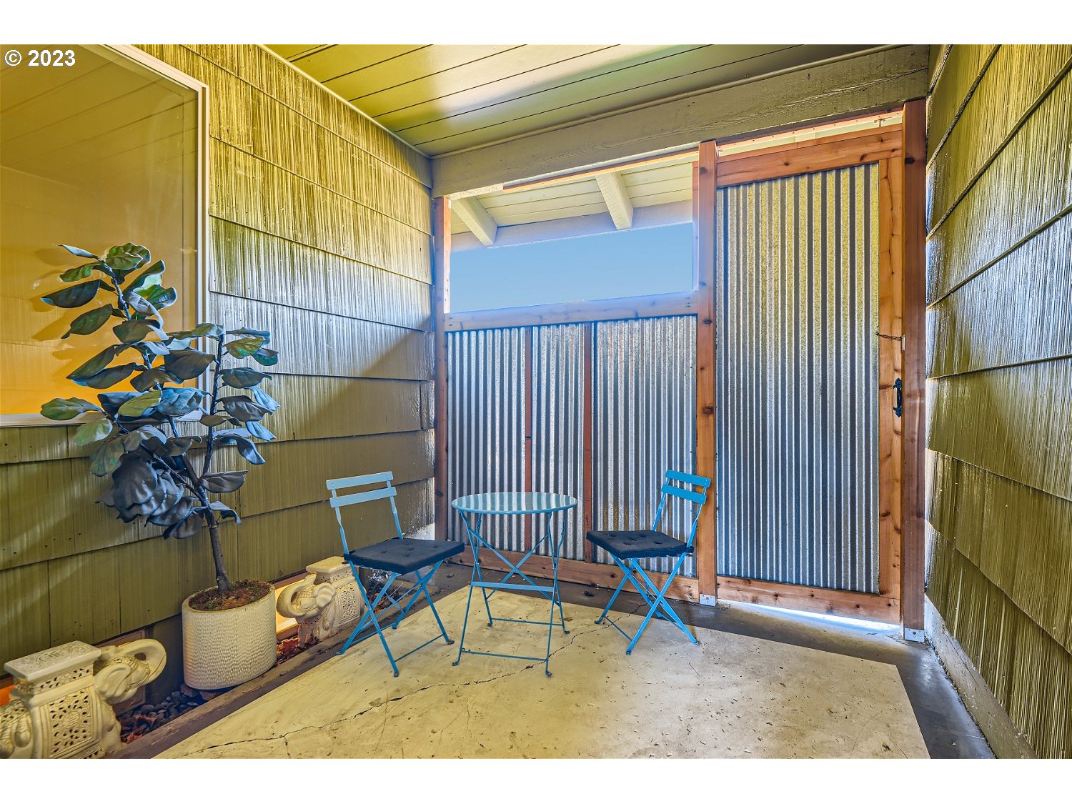 3708 Northeast Rosa Parks Way Portland, OR 97211 - Photo 29 of 36 Covered Patio