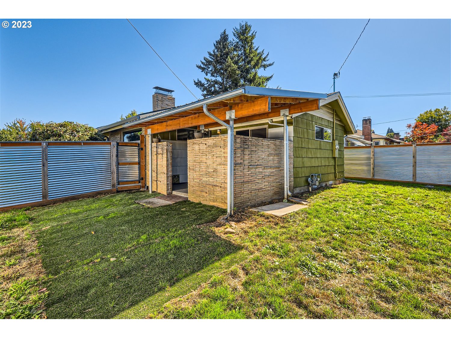 3708 Northeast Rosa Parks Way Portland, OR 97211 - Photo 35 of 36 Yard