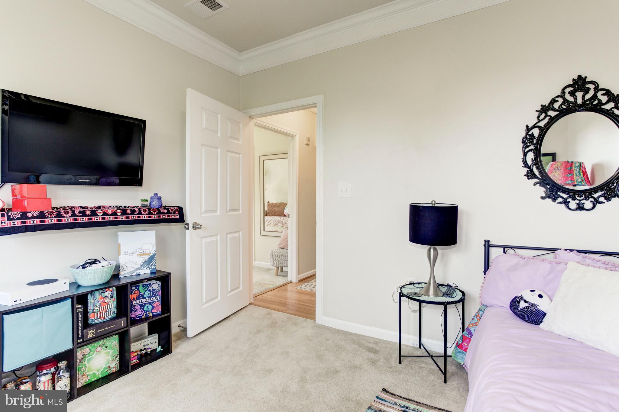 503 Sunset View Terrace Southeast, Unit 403 Leesburg, VA 20175 - Photo 19 of 40