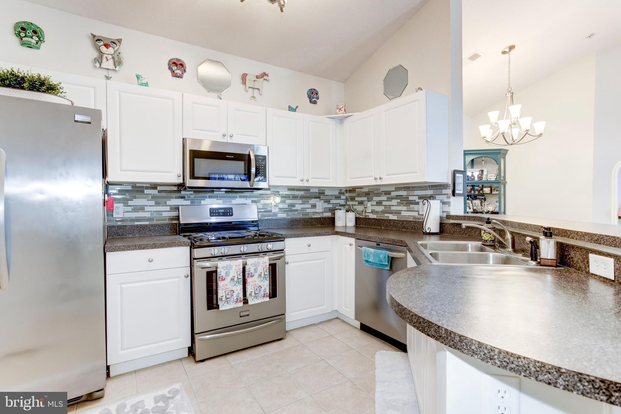 503 Sunset View Terrace Southeast, Unit 403 Leesburg, VA 20175 - Photo 9 of 40