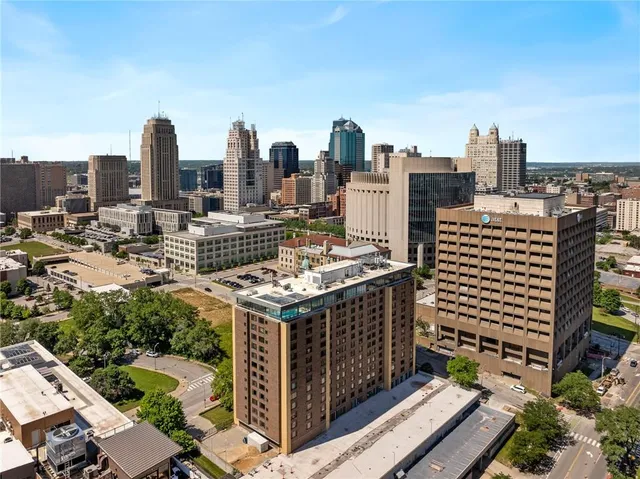 $100,000 | 600 East 8th Street, Unit 9D, Kansas City, MO 64106