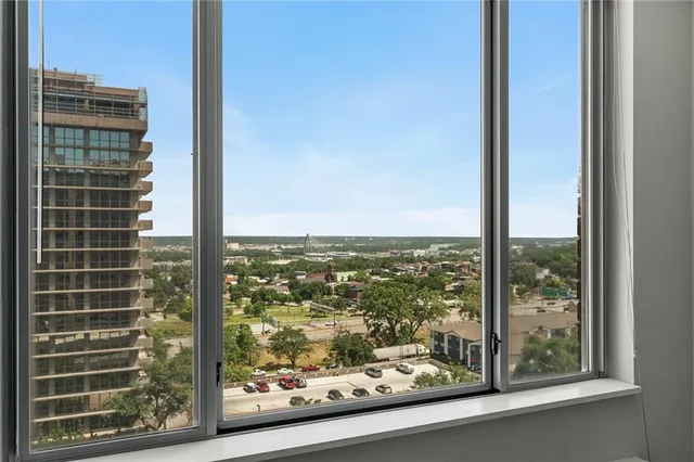 $100,000 | 600 East 8th Street, Unit 9D, Kansas City, MO 64106