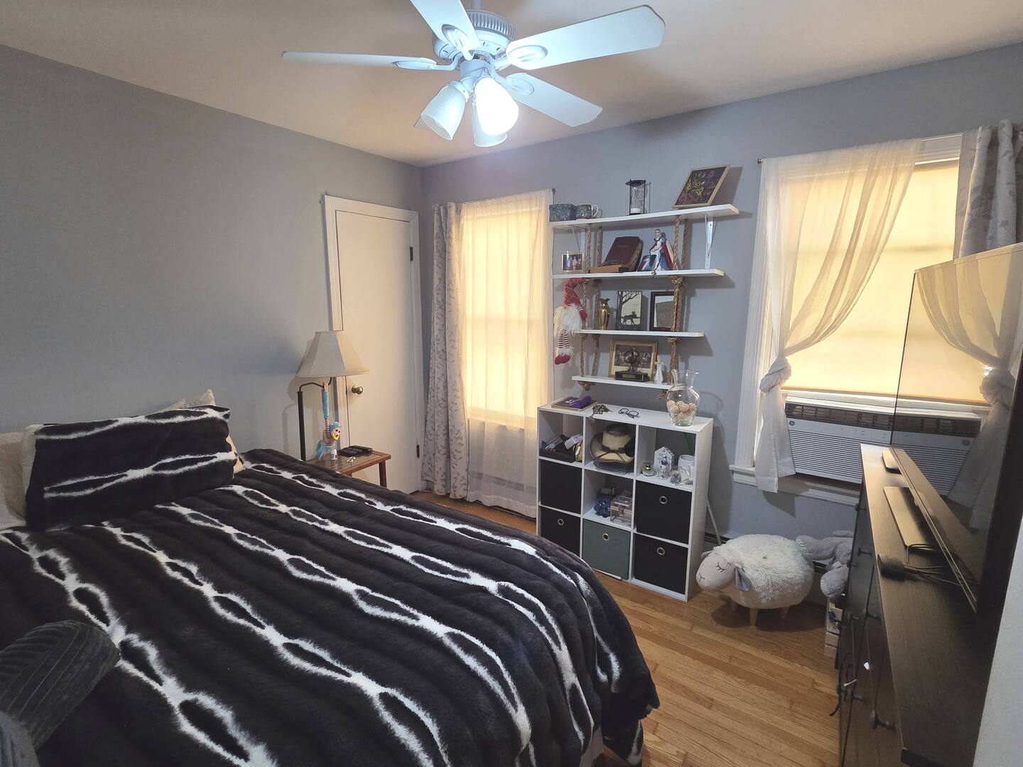 6159 North Meade Avenue Chicago, IL 60646 - Photo 6 of 25