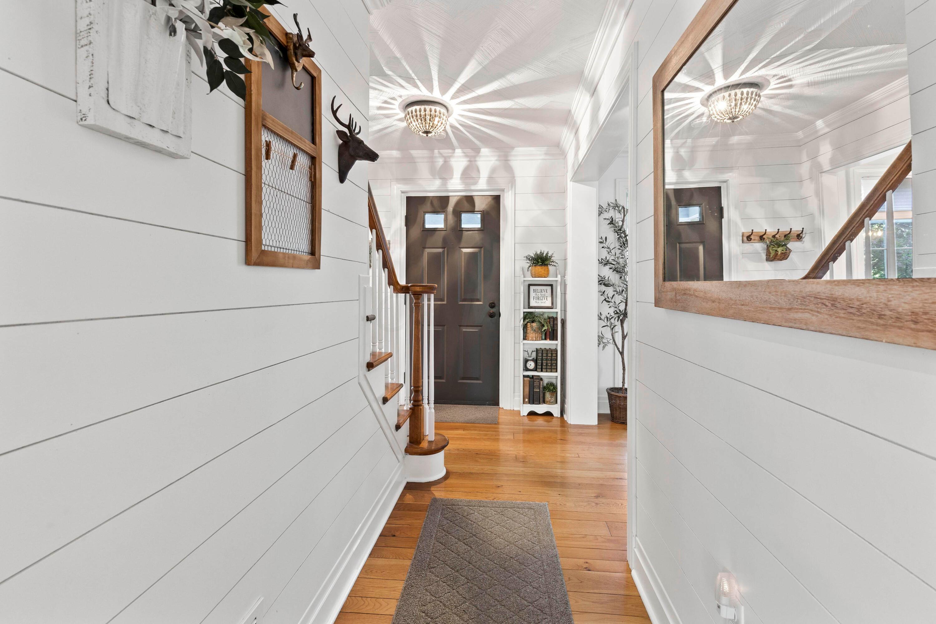6262 Duffy Road Delaware, OH 43015 - Photo 5 of 96 • Hardwood flooring
• White painted &
shiplap walls
• Ceiling light