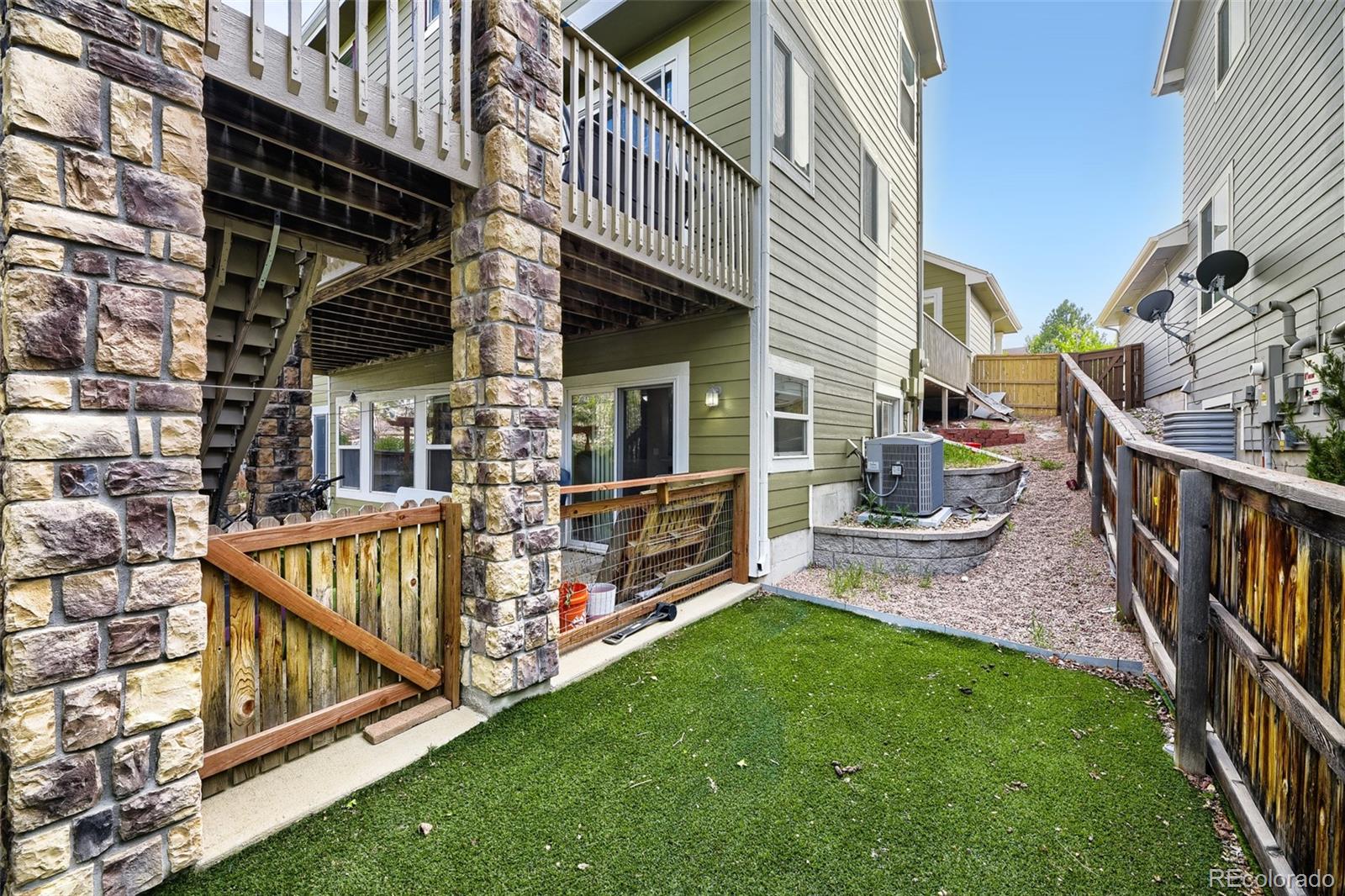 4900 Bluegate Drive Highlands Ranch, CO 80130 - Photo 3 of 25