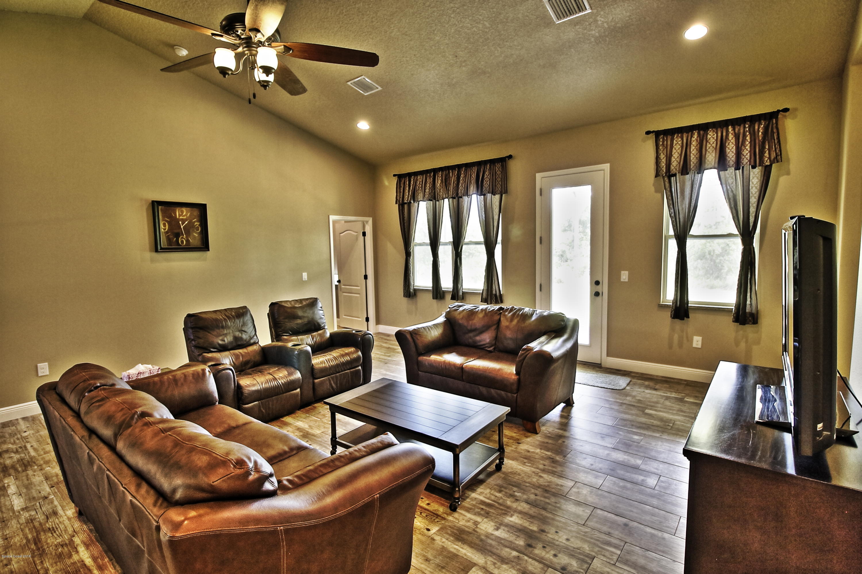 675 Atz Road Malabar, FL 32950 - Photo 8 of 30 Living Room 1a