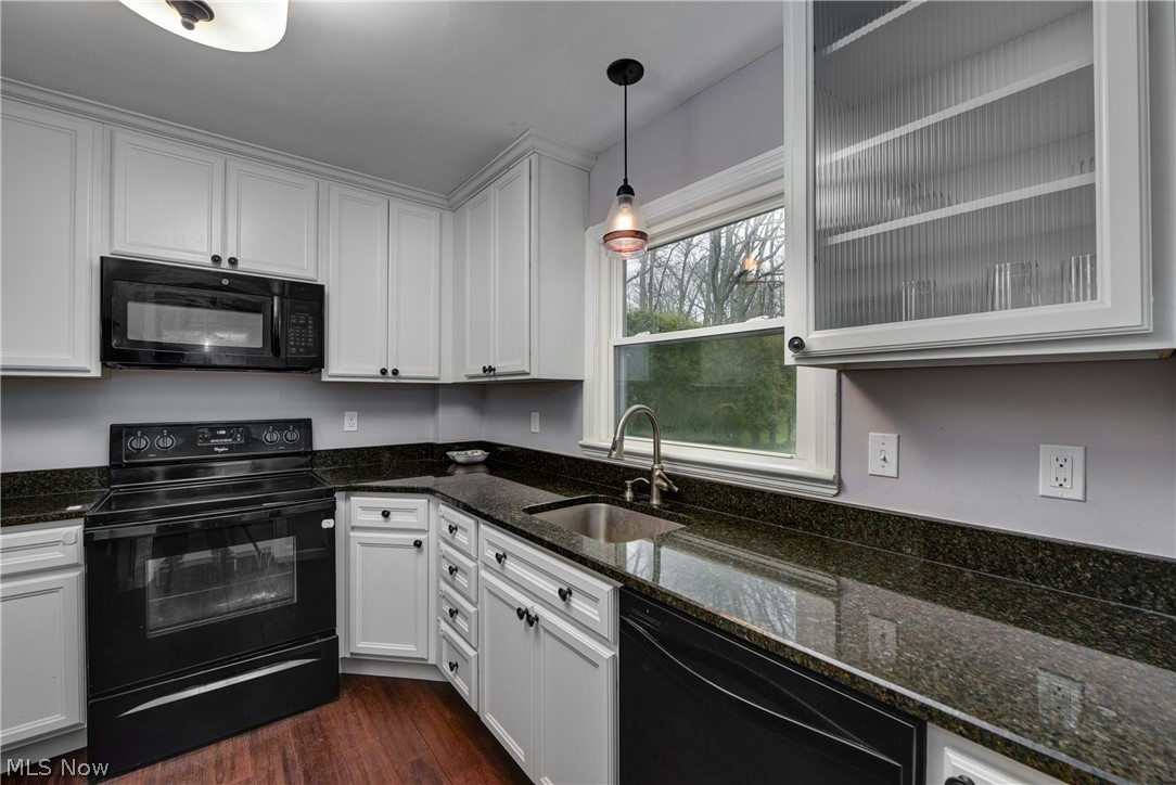 543 Upland Road Bay Village, OH 44140 - Photo 11 of 35